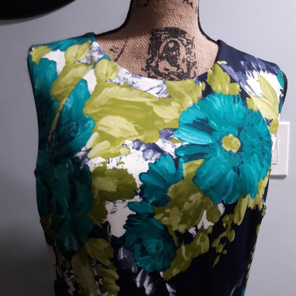 Nice dress🦋 - Picture 3 of 6